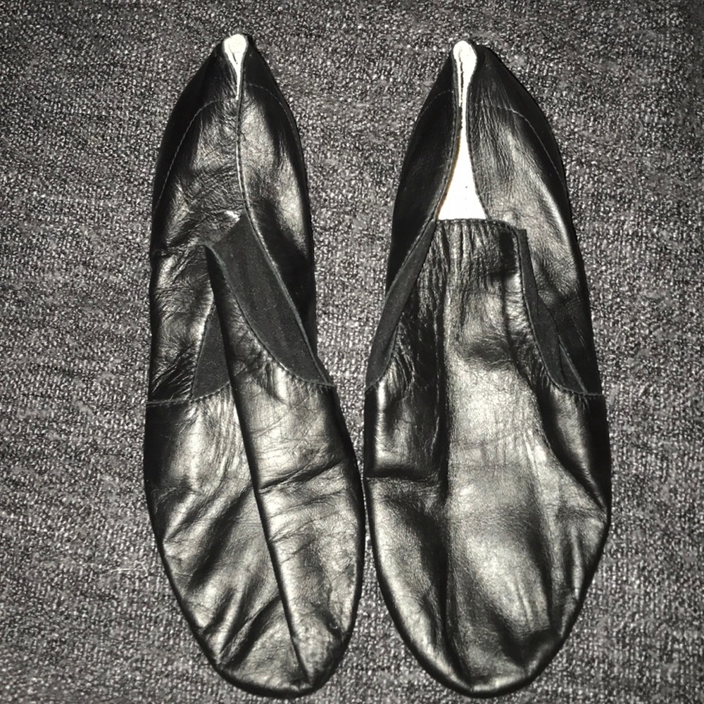 Dance shoes